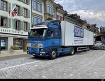 Volvo FH 16 Sattelschlepper in Aarberg anlässlich eines Musik Event in Aarberg am 10.06.2023