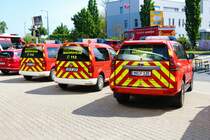 Feuerwehr Mannheim PKW und Kdow von hinten am 13.05.23 beim Tag der offenen Tür der Wache Nord