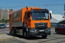 MAN Müllentsorger, gesehen am Schwedenplatz in Wien. 06.2023