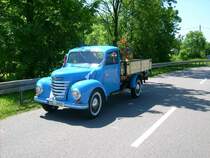 Dieser frisch restaurierter Framo V901/2 stand bereits auf seinen Platz auf der Bundesstrae zum Heimatfestumzug