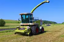 Gras Häckseln mit Claas Jaguar 820 in Grünberg (Vogelsberg) am 27.05.23