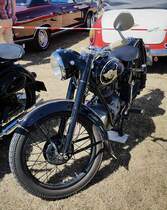 =Simson, gesehen auf dem Ausstellungsgelände beim Oldtimertreffen in Ostheim, 07-2022.