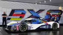 Peugeot 9X8, Artcar. Reserve Wagen, Aufnahme am 6.6.2023 in der Fanzone der 91. 24h Le Man