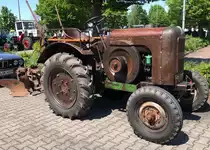 =Normag, gesehen bei der Traktorenausstellung  Ahle Bulldogge us Angeschbach oh Lannehuse  in Angersbach im Juni 2023