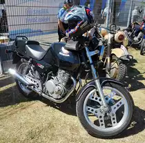 =Honda XBR 500, gesehen auf dem Ausstellungsgelände beim Oldtimertreffen in Ostheim, 07-2022