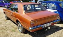 =Ford Taunus, gesehen auf dem Ausstellungsgelände beim Oldtimertreffen in Ostheim, 07-2022