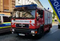 =MAN 8-163 vom DRK Ortsverband Hünfeld, gesehen beim Tag des Blaulichts 2023 in Hünfeld. Zum ersten Hünfelder Tag des Blaulichts, am 17.06.2023, präsentierten DRK, THW, LaPo Hessen, Feuerwehr Hünfeld, DLRG, die Justiz und die Bundespolizei einen Teil ihrer Einsatzmittel und warben für ihre Einrichtungen.