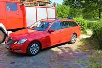 BF Frankfurt Mercedes Benz E-Klasse KdoW am 03.06.23 bei einer Fahrzeugausstellung