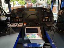 =Bedienpult des WaWe HÜN 1 der Bundespolizei Hünfeld, gesehen beim Tag des Blaulichts 2023 in Hünfeld. Zum ersten Hünfelder Tag des Blaulichts, am 17.06.2023, präsentierten DRK, THW, LaPo Hessen, Feuerwehr Hünfeld, DLRG, die Justiz und die Bundespolizei einen Teil ihrer Einsatzmittel und warben für ihre Einrichtungen.