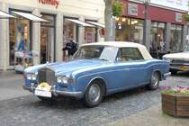 Rolls Royce Corniche DHC rollt zum Start anl. der 3. ADAC-Oldtimersternfahrt zum Hessentag in Langenselbold, Startort Hnfeld, 06.06.2009 
