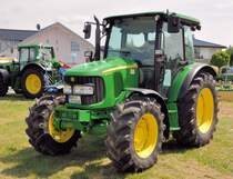 John Deere 5100 R, 10.05.2009, Ausstellung in Odendorf.
