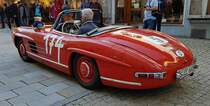 =MB 300 SL Roadster, Bj. 1957, 3000 ccm, 215 PS, während der Präsentation der Rennteilnehmer des Rossfeldrennens  Edelweiss-Bergpreis  2022 im Markt Berchtesgaden.