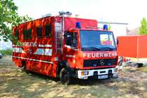 Der alte Mercedes Benz ELW2 vom Kreis Offenbach am 08.06.23 beim Tag der offenen Tür in Rodgau Süd