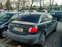 Rückansicht: Kia Rio Mk2 Sedan. Foto: Dezember, 2021.