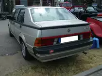 Heckansicht eines eines Alfa Romeo V6 3.0 America. Oldtimertreffen an der  Alten Dreherei  in Mülheim an der Ruhr am 18.06.2023.