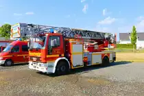 Feuerwehr Rodgau Süd IVECO DLK23/12 am 08.06.23 beim Tag der offenen Tür