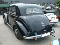 Heckansicht einer Mercedes Benz W136 IV 170S Limousine. Oldtimertreffen an der  Alten Dreherei  in Mülheim an der Ruhr am 18.06.2023.