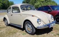 =VW Käfer, steht beim Oldtimertreffen in Ostheim, 07-2022