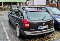 Rückansicht: Renault Laguna Mk2 Sport Tourer. Foto: Dezember, 2021.