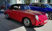 =Porsche 356 Carrera 2 steht im September 2022 vor einem Hotel ich Berchtesgaden