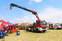 Feuerwehr Pfungstadt/Katastrophenschutz Hessen Mercedes Benz Arocs WLF Kran am 08.06.23 auf dem Hessentag in Pfungstadt