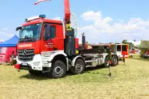 Feuerwehr Pfungstadt/Katastrophenschutz Hessen Mercedes Benz Arocs WLF Kran am 08.06.23 auf dem Hessentag in Pfungstadt
