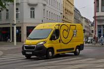 Peugeot Boxer der sterreichischen Post gesehen in den Straen von Wien. 06.2023 