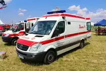 Die Johanniter Mercedes Benz Sprinter KTW am 08.06.23 auf dem Hessentag in Pfungstadt