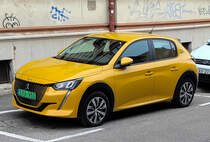 Diesen Peugeot e-208 habe ich in 07.2022 fotografiert.