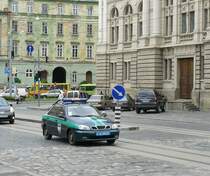 Ein Daewoo Streifenwagen fotografiert in Lviv, Ukraine am 30-05-2009.