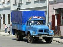 ZIL LKW fotografiert in Zhovkva, Ukraine am 26-05-2009.