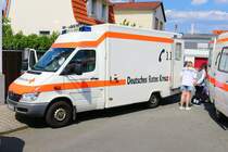 DRK OV Mörfelden Mercedes Benz Sprinter RTW am 17.06.23 bei einer Schauübung