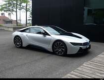 BMW i8 abgestellt Per Zufall gesehen in der Stadt Neuchâtel am 02.07.2023