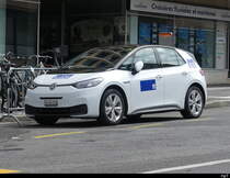 TL Lausanne - Dienstwagen  VW ID.3  Nr.26 abgestellt am Strassenrand in der Stadt Lausanne am 02.07.2023