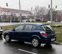 Rückansiht / Seitenansicht: Opel Astra H. Foto: 12.2021.