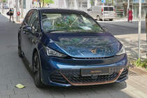 Cupra Born, gesehen auf dem Brgersteig in Belval Universit. 07.2023