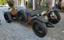 =Sunbeam 3 litre Supersport, Bj. 1930, 3000 ccm, 120 PS, steht zur Präsentation der Rennteilnehmer des Rossbergrennens  Edelweiss-Bergpreis  2022 im Markt Berchtesgaden.