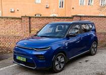 Kia e-Soul (Neptune Blue) auf dem Basis der dritten Generation. Foto: 01.2022.