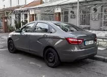 Rückansicht: Lada Vesta. Foto: 01.2022.