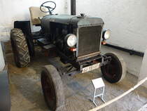 Universal 2 Eigenbau, Traktorenwerk Minsk, Baujahr 1949, 22 PS, Deutsches Landwirtschaftsmuseum Blankenhain (25.06.2023)