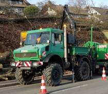 =Unimog, eingesetzt auf einer Baustelle in Petersberg-Marbach, 01-2023