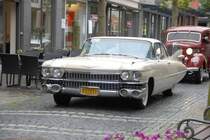 Cadillac Coupe Serie 62, Bj. 1959, 325 PS wartet auf den Start in 36088 Hnfeld zur ADAC-Oldtimersternfahrt zum Hessentag nach Langenselbold, 06.06.2009 

