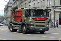 Scania Muldentransporter unterwegs in der Stadt Bern am 17.07.2023