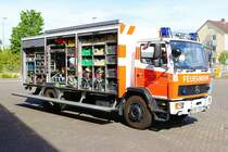 Feuerwehr Aschaffenburg Mercedes Benz GW-Gefahrgut (Florian Aschaffenburg 1/52-1) am 01.07.23 bei einen Fototermin. Vielen Dank für das tolle Shooting