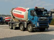 VOLVO FM-400 ist der nächste, der seine graue Baumasse abgeben darf; 230711