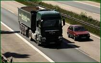 MAN TGX 18.440XLX mit KEMPF Kippsattel bei Hohenlimburg.