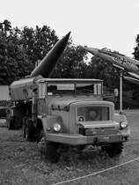 Eine Magirus-Deutz Jupiter Sattelzugmaschine mit einer MGM-31A Pershing 1A Rakete, so gesehen im August 2023 im Militärhistorischen Museum der Bundeswehr am Flugplatz Berlin-Gatow. 