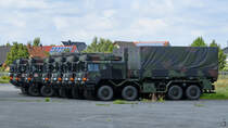 Mitte August 2023 waren jede Menge militärische 8x8-Lastkraftwagen der Rheinmetall/MAN HX-Serie am Flughafen Berlin-Gatow abgestellt.