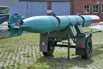 Dieser mit einem russischen Dampfgastorpedo 53/56W beladene Anhänger war Mitte August 2023 im Luftfahrttechnischen Museum Rechlin zu sehen.