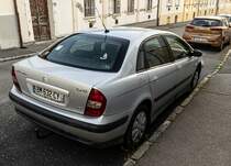 Rückansicht: Citroen C5 der ersten Generation. Foto: 06.2022.